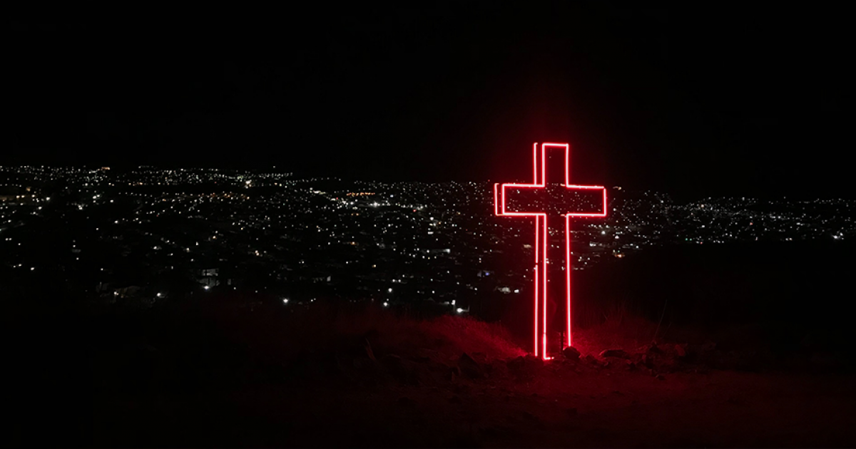 15 Popular Christian Songs About The Cross And Jesus Resurrection